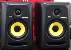 Review Presonus Eris E5 vs KRK Rokit 5